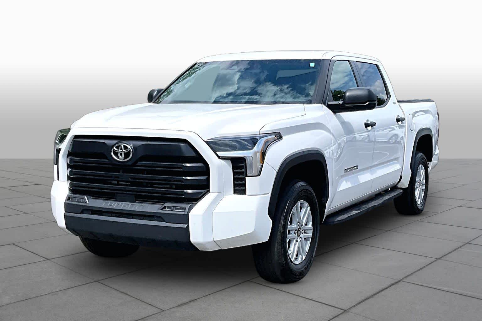 2025 Toyota Tundra 4WD SR5