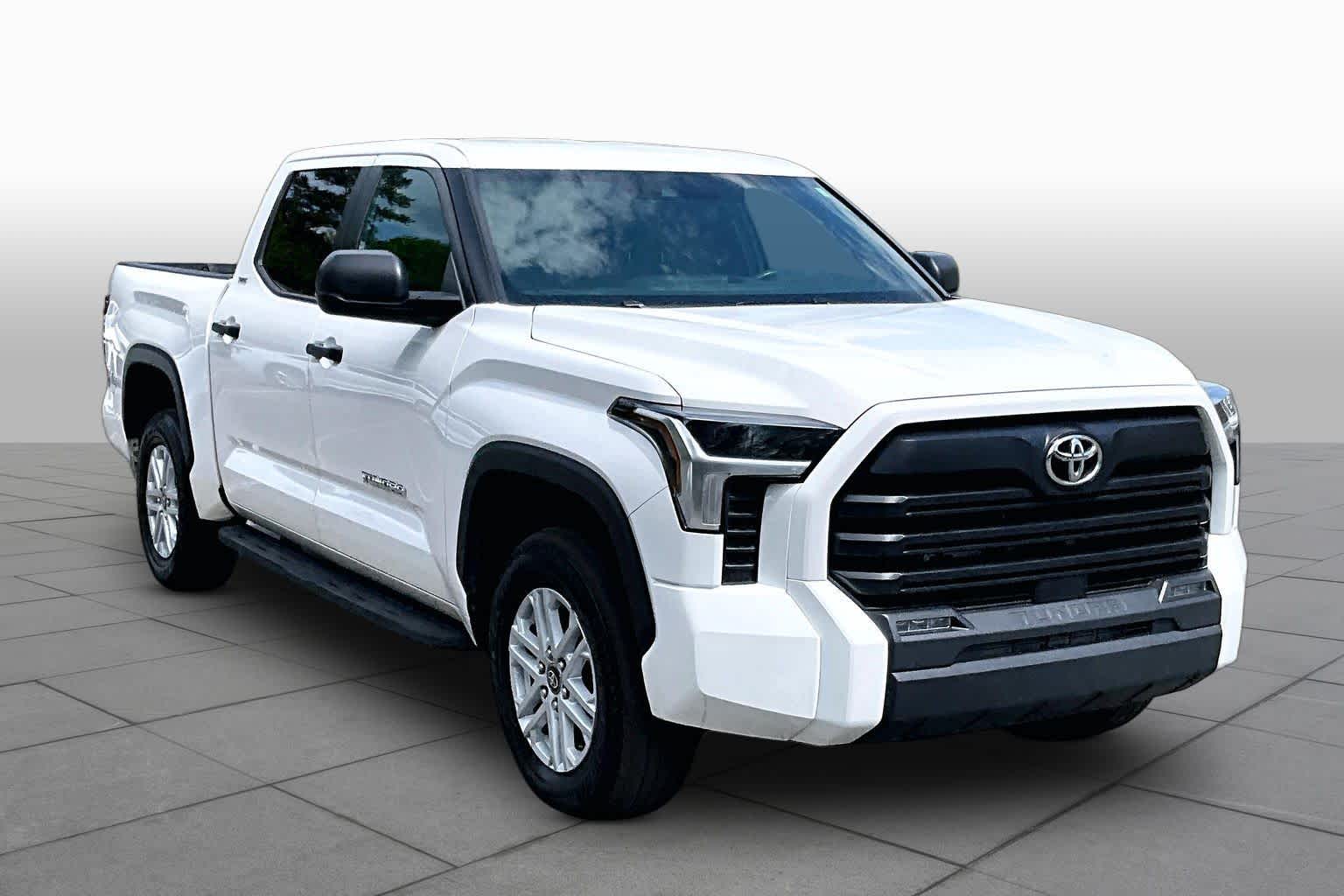 2025 Toyota Tundra 4WD SR5