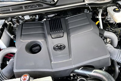 2025 Toyota Tundra 4WD SR5