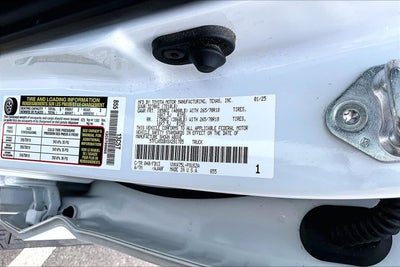2025 Toyota Tundra 4WD SR5