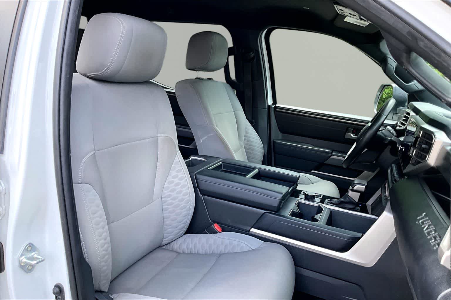 2025 Toyota Tundra 4WD SR5