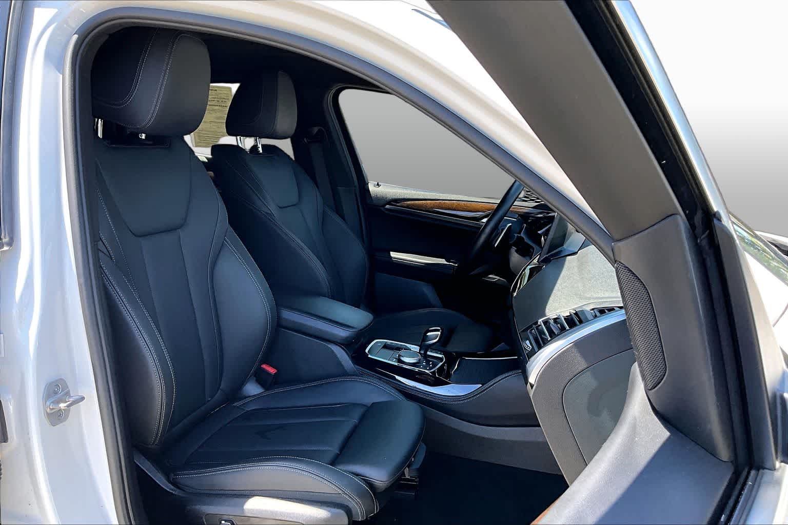 2024 BMW X4 xDrive30i