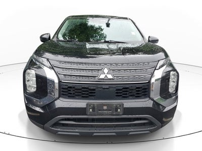 2022 Mitsubishi Outlander ES