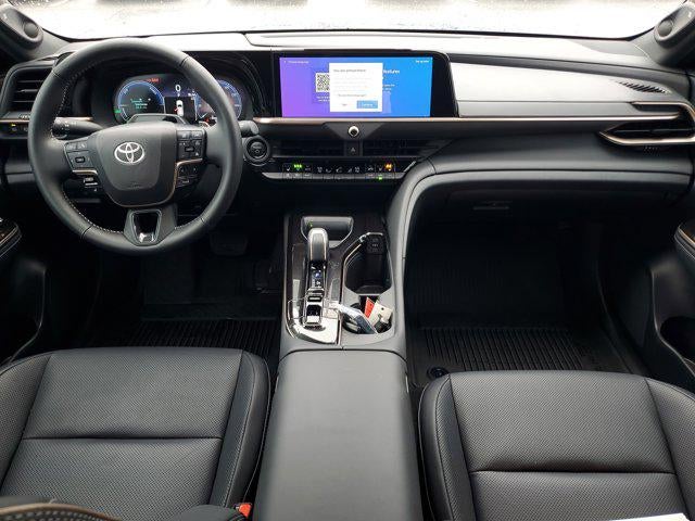 2025 Toyota Crown Signia Limited