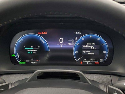 2025 Toyota Crown Signia Limited