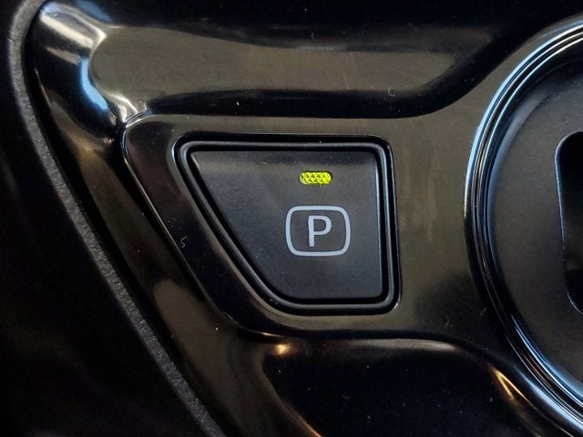 2022 Toyota Prius L Eco