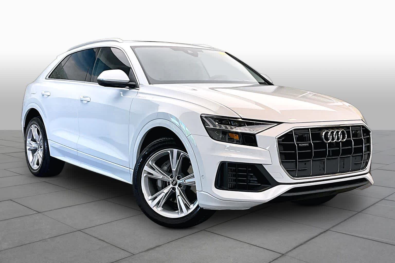 2023 Audi Q8 Premium