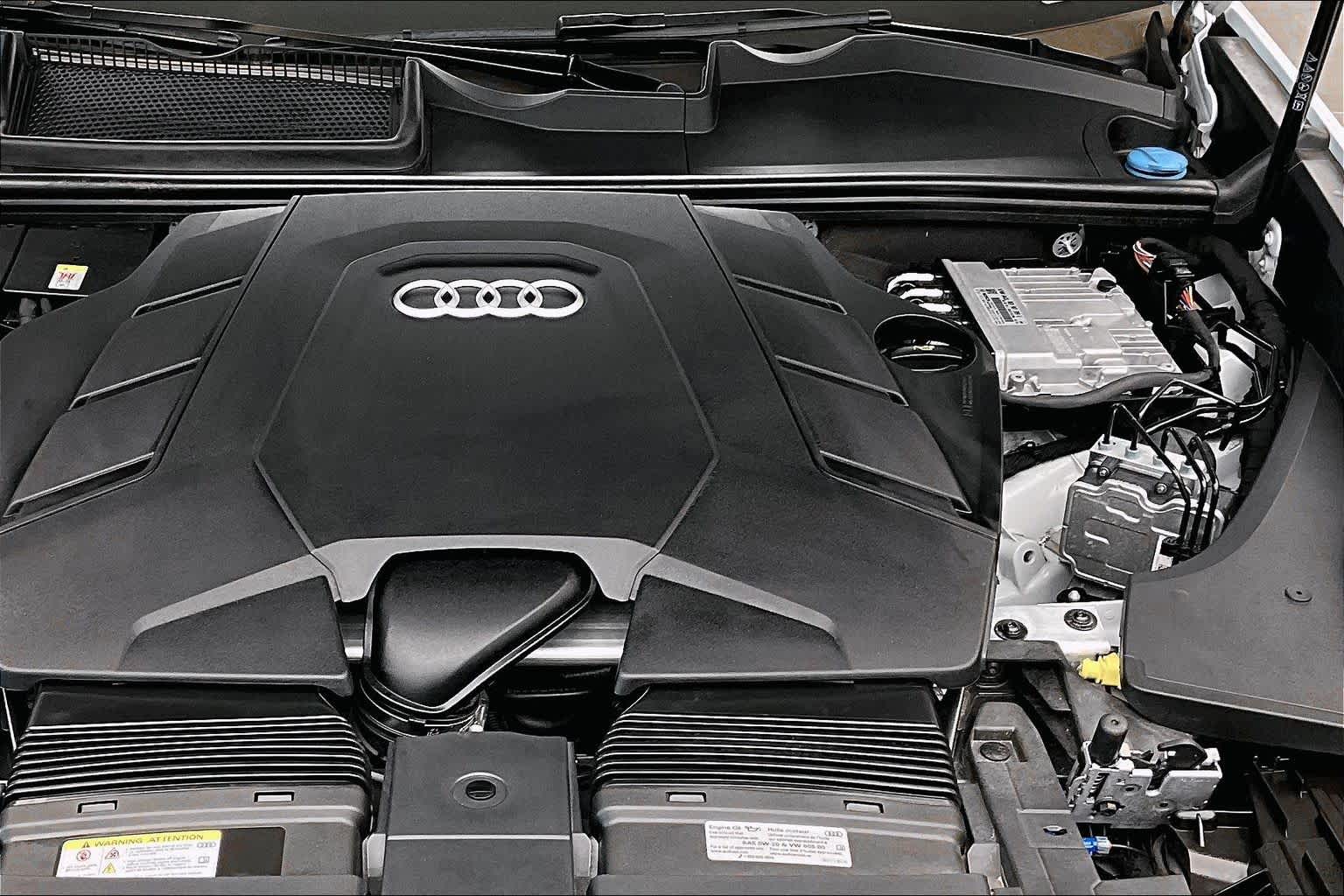 2023 Audi Q8 Premium