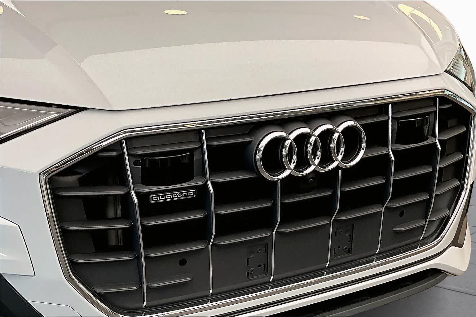 2023 Audi Q8 Premium