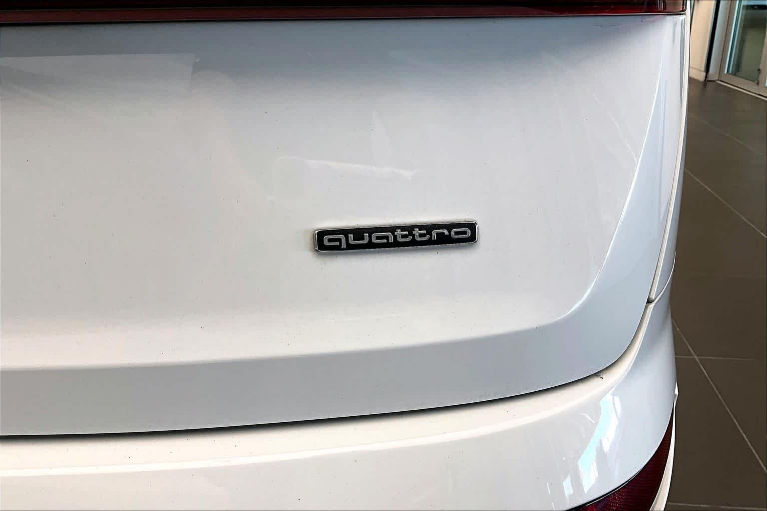 2023 Audi Q7 Premium Plus