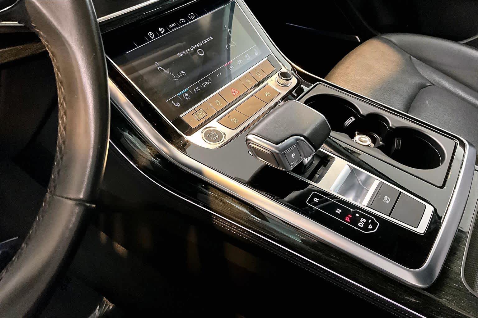 2023 Audi Q7 Premium Plus