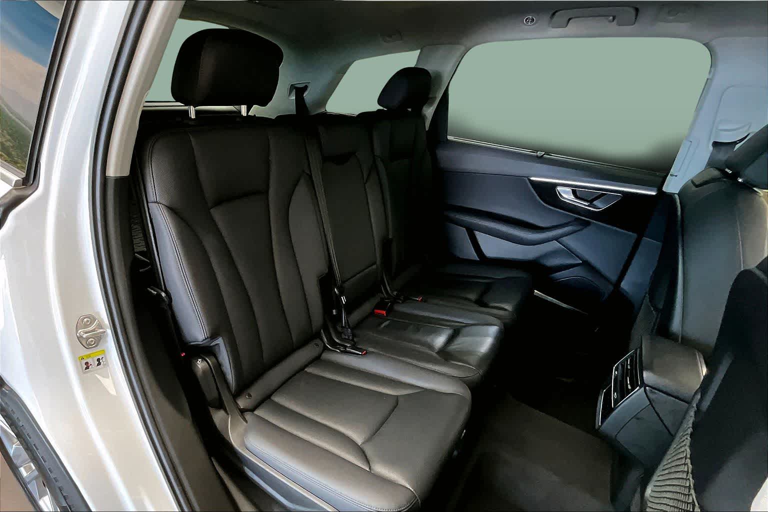 2023 Audi Q7 Premium Plus