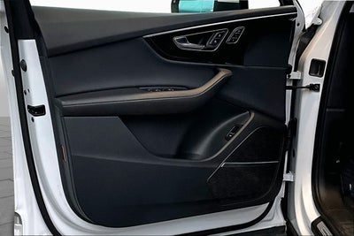 2023 Audi Q7 Premium Plus
