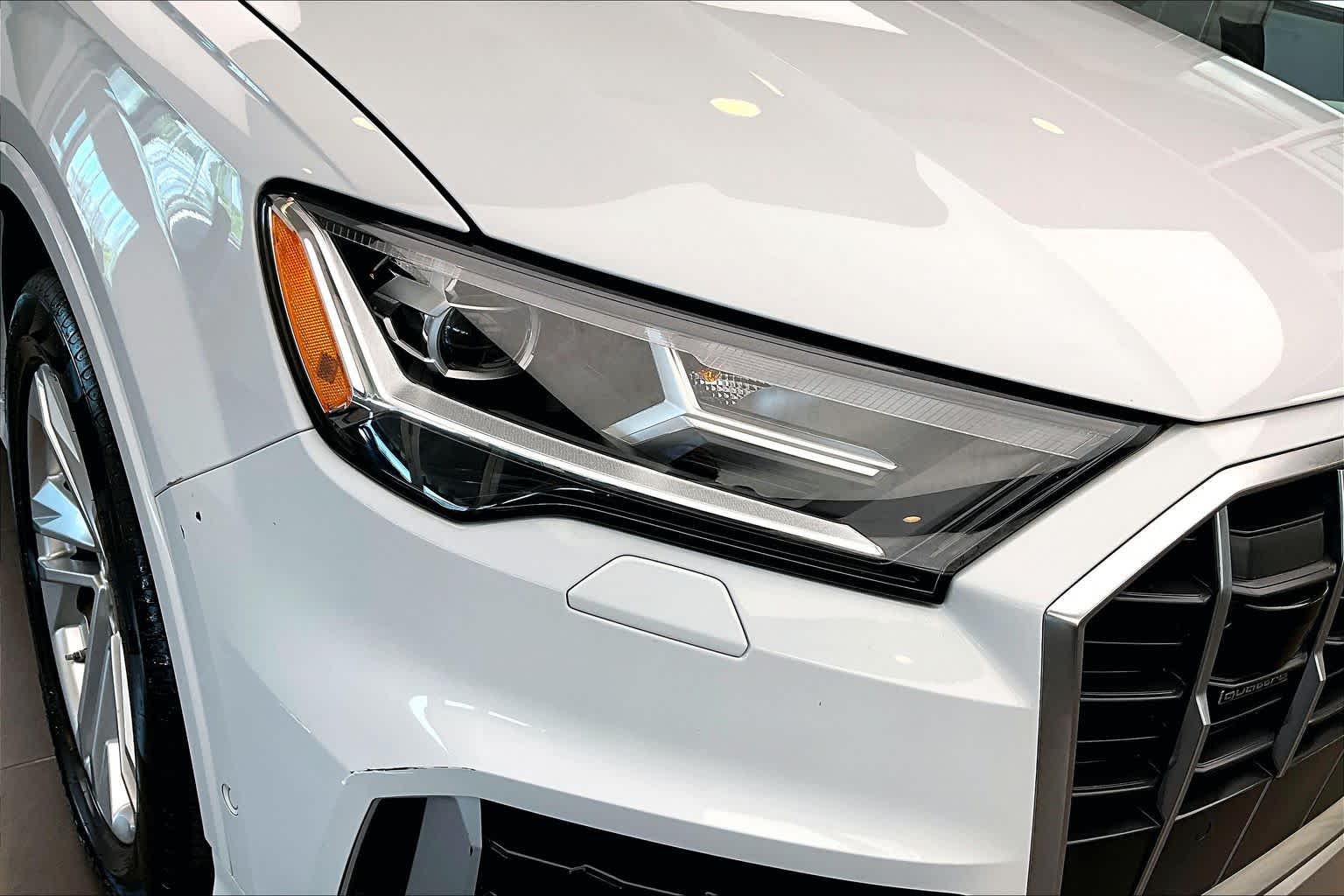 2023 Audi Q7 Premium Plus