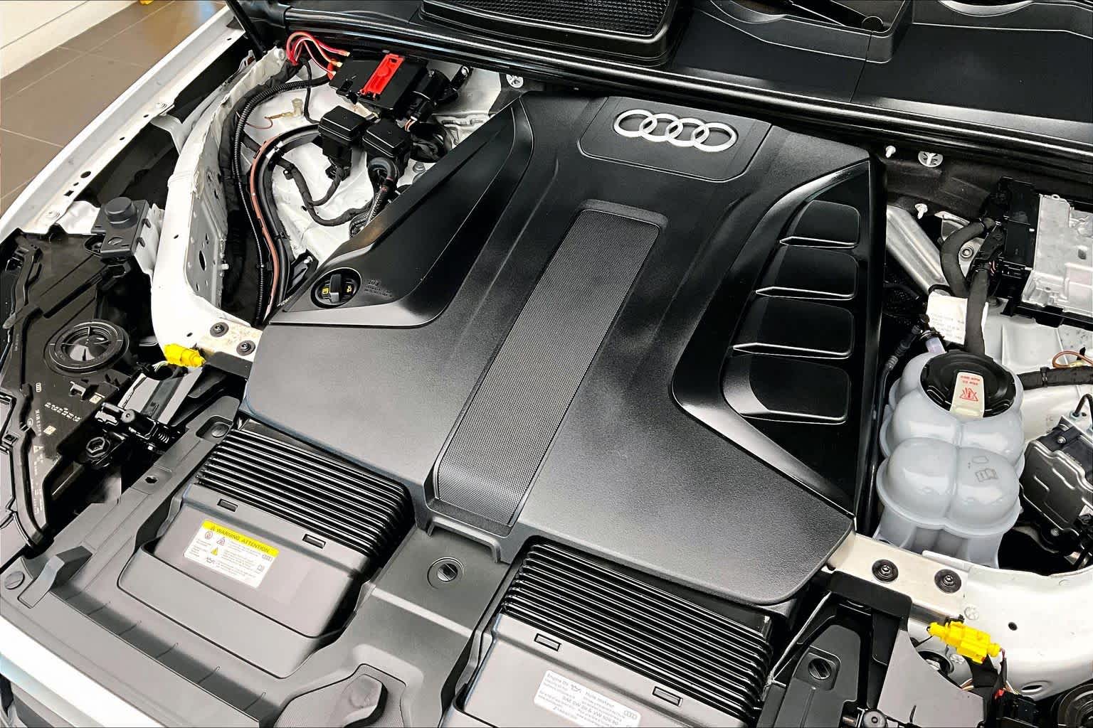 2023 Audi Q7 Premium Plus