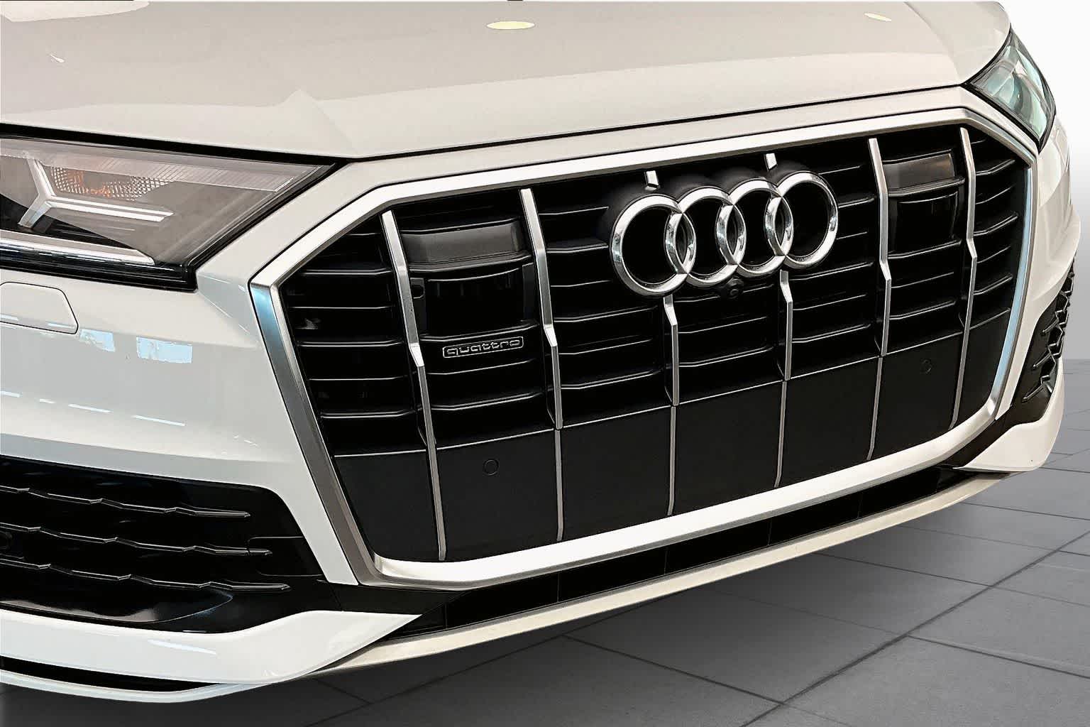 2023 Audi Q7 Premium Plus
