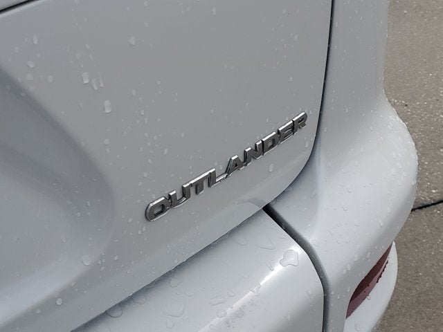 2012 Mitsubishi Outlander ES