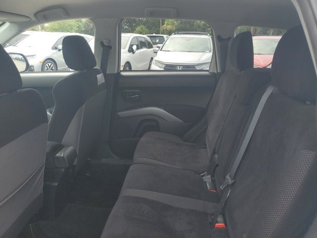 2012 Mitsubishi Outlander ES