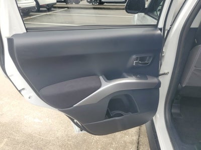 2012 Mitsubishi Outlander ES