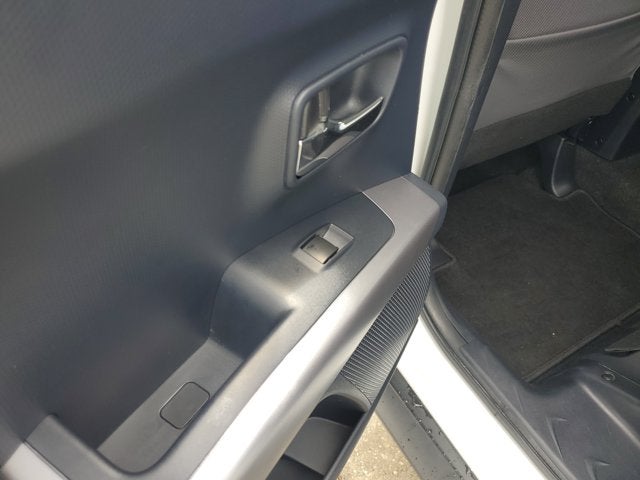 2012 Mitsubishi Outlander ES
