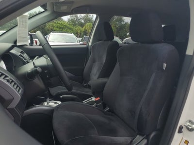 2012 Mitsubishi Outlander ES