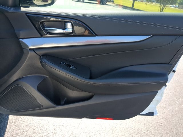 2023 Nissan Maxima SV