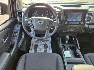 2022 Nissan Frontier SV