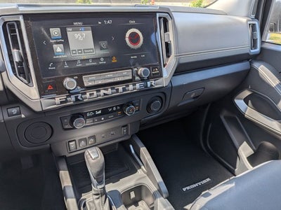 2025 Nissan Frontier SV