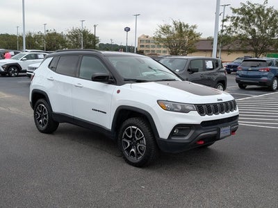 2025 Jeep Compass Trailhawk