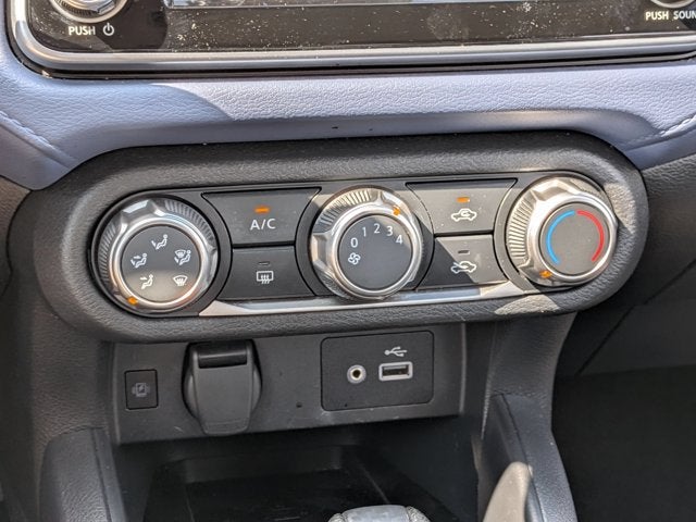 2024 Nissan Versa 1.6 SV