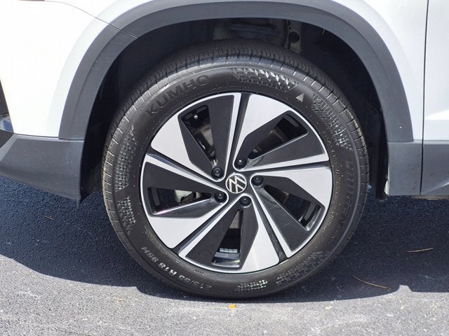 2025 Volkswagen Taos 1.5T SE