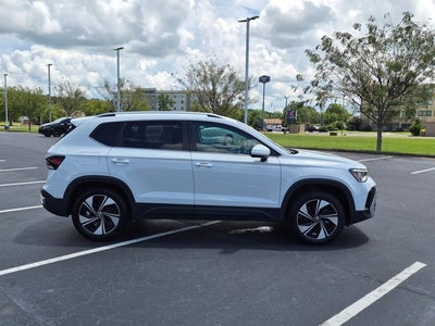 2025 Volkswagen Taos 1.5T SE