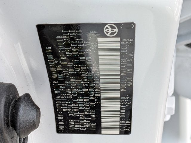 2025 Toyota Corolla LE