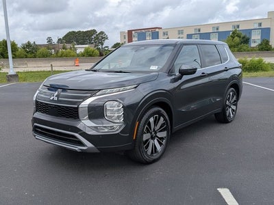 2025 Mitsubishi Outlander SE