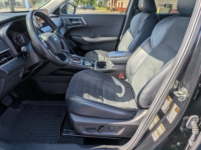 2024 Mitsubishi Outlander SE Black Edition