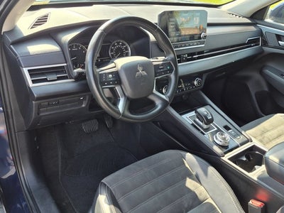 2024 Mitsubishi Outlander SE Black Edition