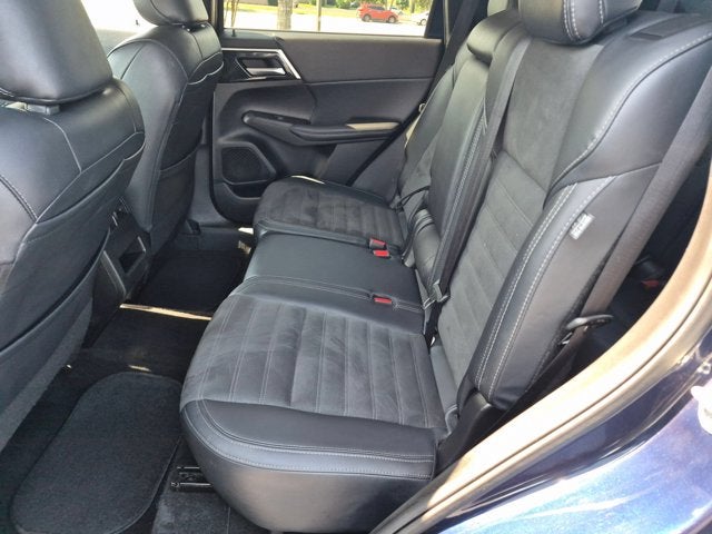 2024 Mitsubishi Outlander SE Black Edition