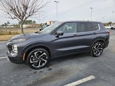 2024 Mitsubishi Outlander SE