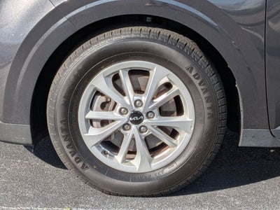 2024 Kia Carnival LX