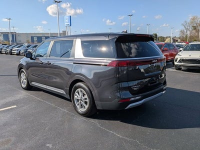 2024 Kia Carnival LX