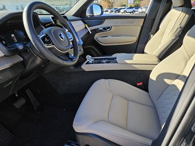 2026 Volvo XC90 Plus