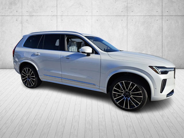 2026 Volvo XC90 Plus