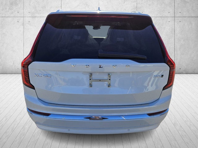 2026 Volvo XC90 Plus