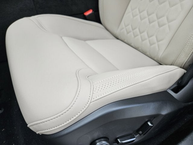 2026 Volvo XC60 Plug-In Hybrid Plus