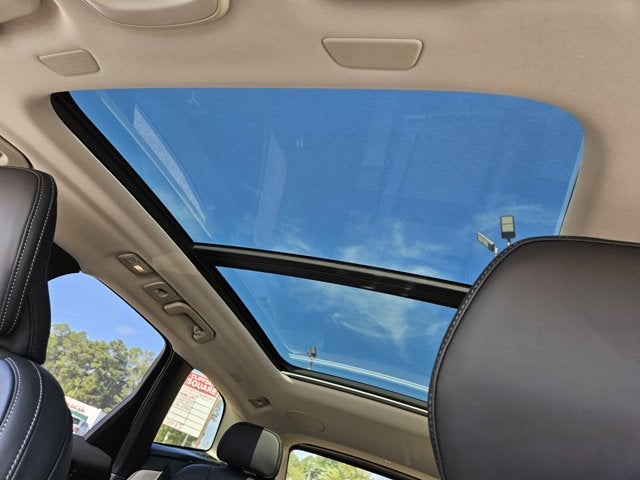 2025 Volvo XC60 Plug-In Hybrid Ultra