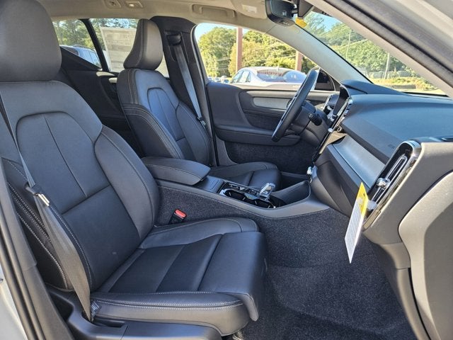 2026 Volvo XC40 Plus