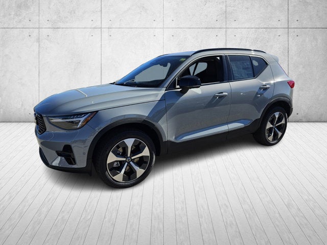 2026 Volvo XC40 Plus
