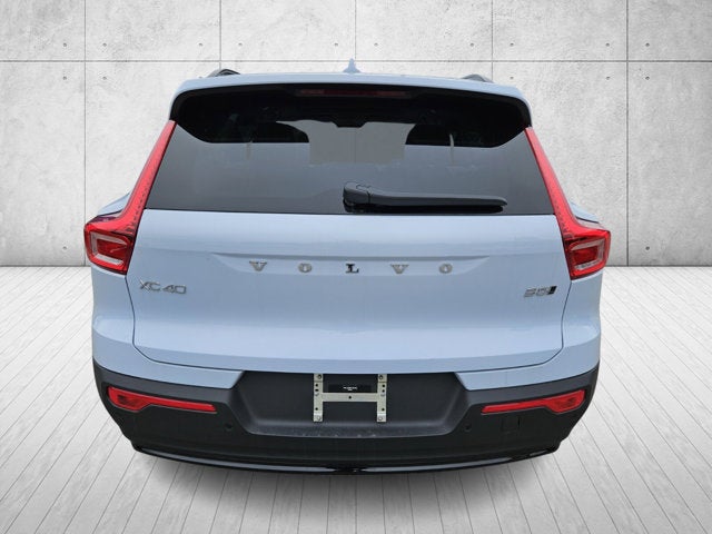 2026 Volvo XC40 Plus