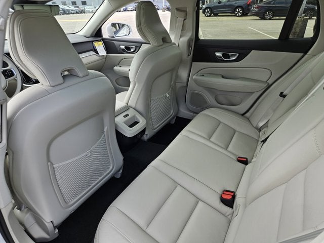 2026 Volvo V60 Cross Country Plus