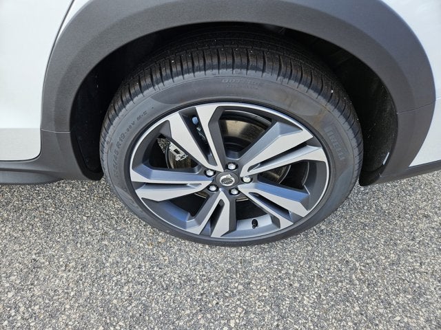 2026 Volvo V60 Cross Country Plus